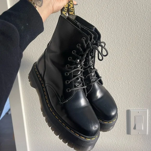 靴 Dr.Martens JADON 23cm Vegan Jadon II Boot Mono Platforms in Black | Dr. Martens